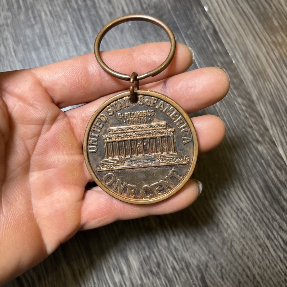 1995 Lincoln Penny Replica Large Coin Wall Hanging – 3" Diameter - Picture 5 of 9